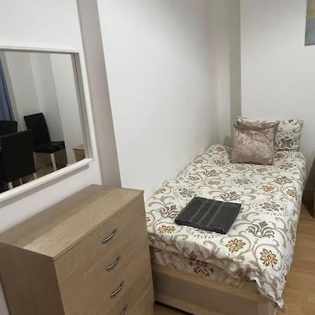 001- Lovely 3-Bedroom Very Close To Oxford Street ロンドン エクステリア 写真