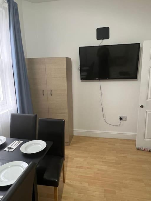 001- Lovely 3-Bedroom Very Close To Oxford Street ロンドン エクステリア 写真