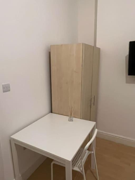 001- Lovely 3-Bedroom Very Close To Oxford Street ロンドン エクステリア 写真