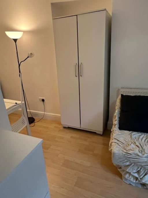 001- Lovely 3-Bedroom Very Close To Oxford Street ロンドン エクステリア 写真